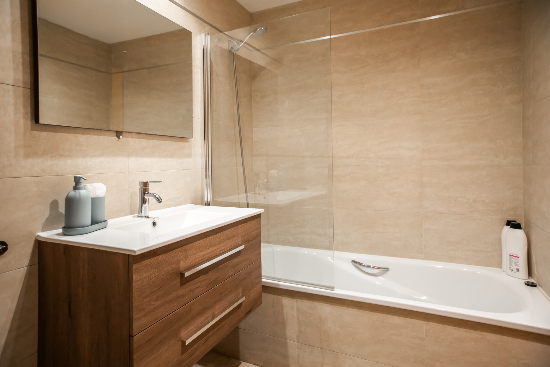 En-suite bathroom